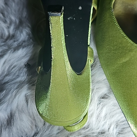 🩳 BEAUTIFUL  👠 HEELS - Picture 5 of 8